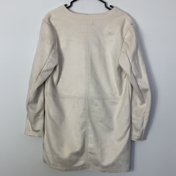 B.Young chill long jacket - Picture 2 of 6